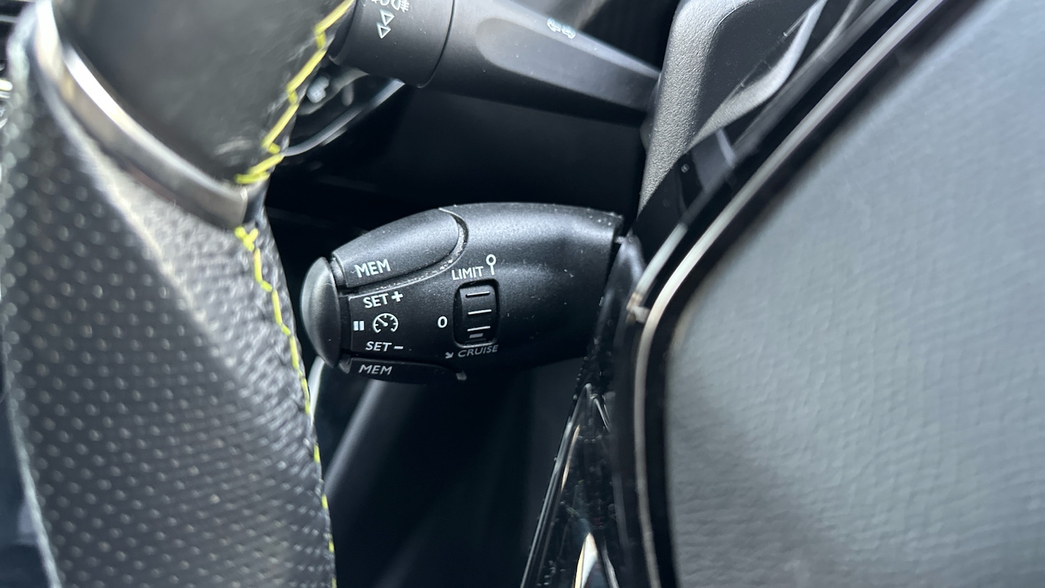 Used Peugeot 2008 2022 for sale - 77208194: Photo 24