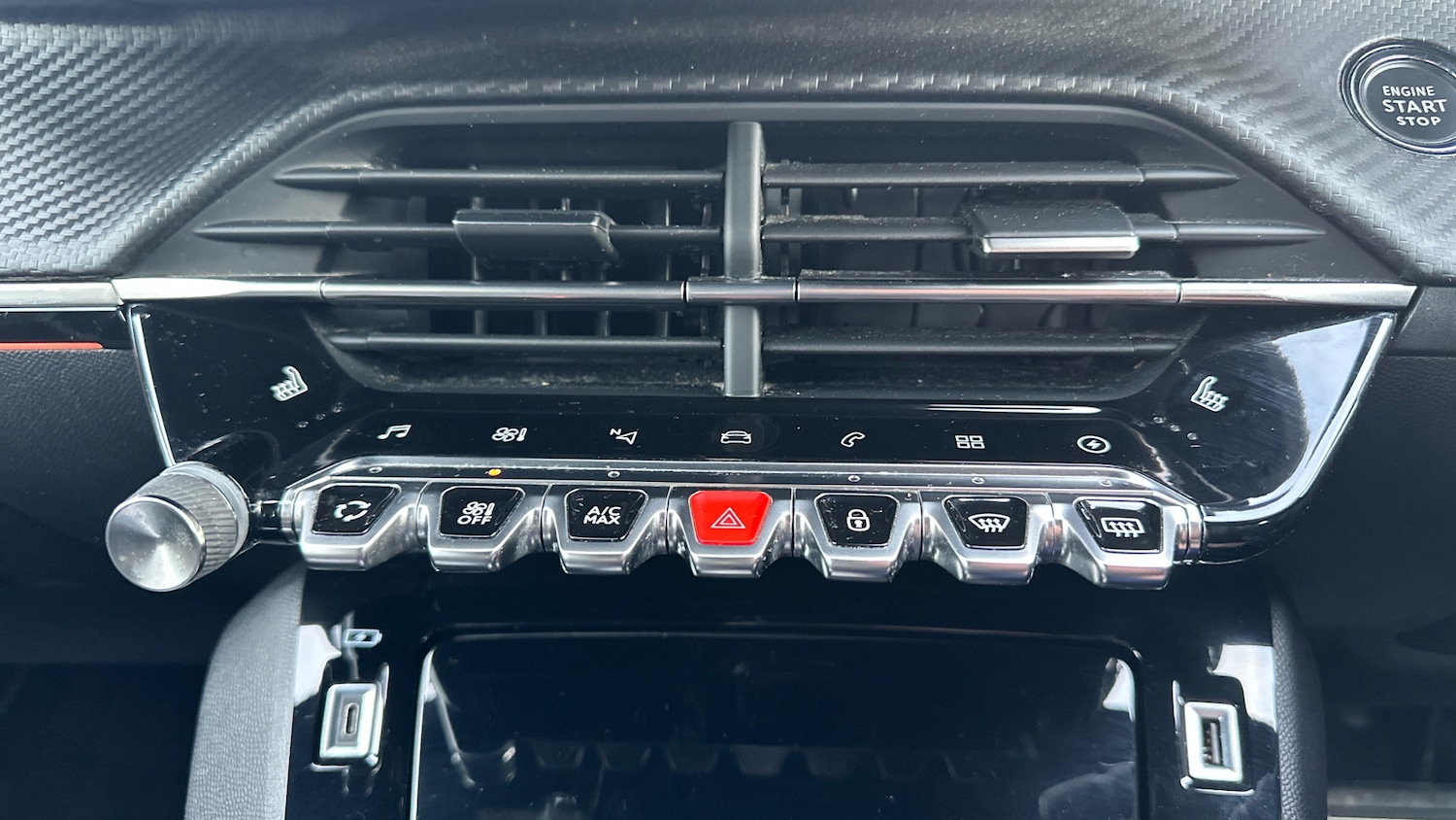 Used Peugeot 2008 2022 for sale - 77208194: Photo 28