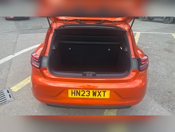 Used Renault Clio 2023 for sale - 78756046: Photo