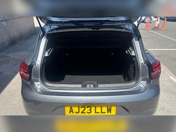 Used Renault Clio 2023 for sale - 79205688: Photo
