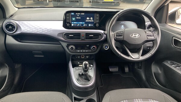 Used Hyundai i10 2024 for sale - 76222119: Photo 10