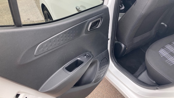 Used Hyundai i10 2024 for sale - 76222119: Photo 22