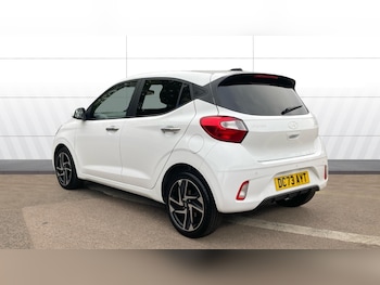 Used Hyundai i10 2024 for sale - 76222119: Photo 2