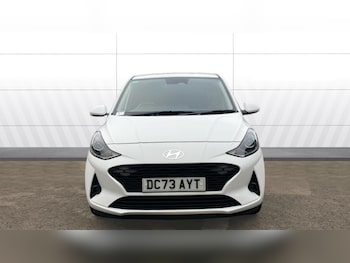 Used Hyundai i10 2024 for sale - 76222119: Photo 3