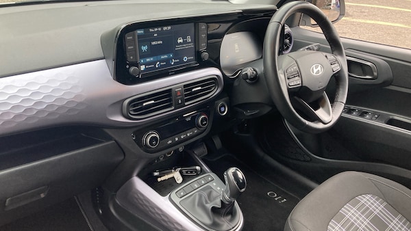 Used Hyundai i10 2024 for sale - 76222119: Photo 9