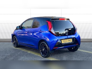 Used Toyota AYGO 2022 for sale - 76833963: Photo