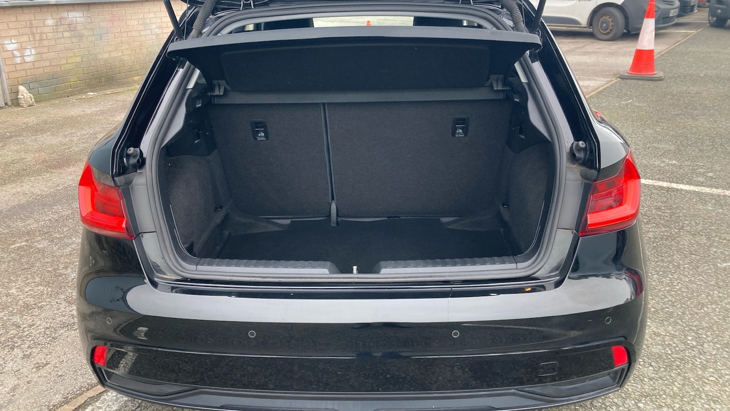 Used Audi A1 2018 for sale - 77766192: Photo 4