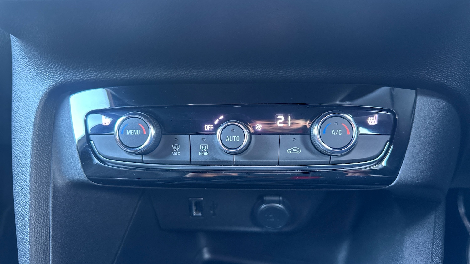 Used Vauxhall Corsa 2023 for sale - 76627828: Photo 28