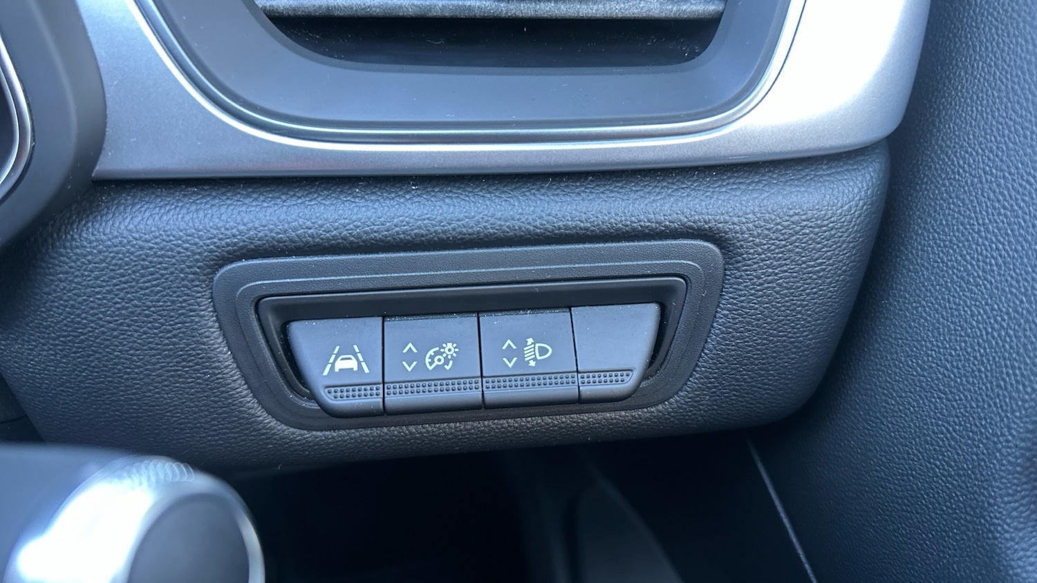 Used Renault Captur 2020 for sale - 76567709: Photo 23