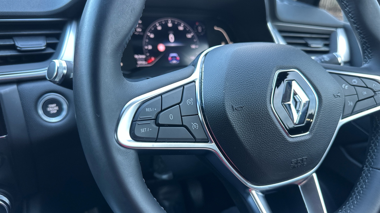 Used Renault Captur 2020 for sale - 76567709: Photo 24