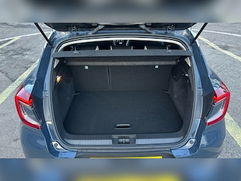 Used Renault Captur 2020 for sale - 76567709: Photo