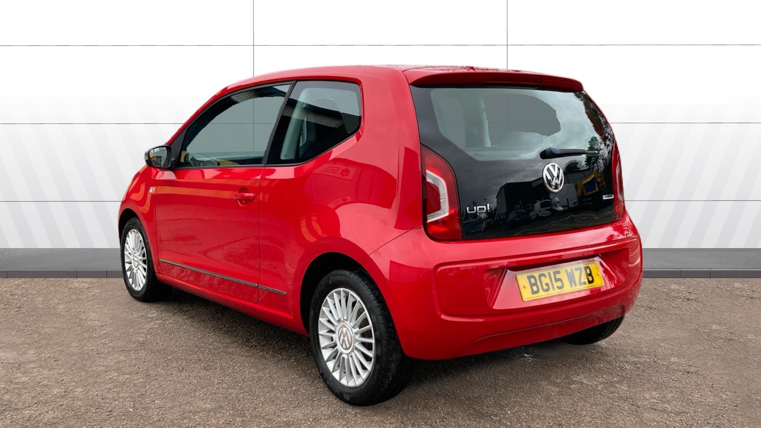 Used Volkswagen up! 2015 for sale - 77650176: Photo 2