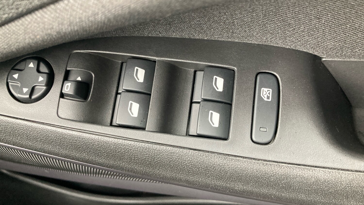 Used Vauxhall Crossland 2023 for sale - 77679342: Photo 24