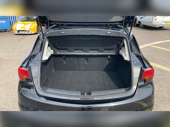 Used Vauxhall Astra 2018 for sale - 75924740: Photo