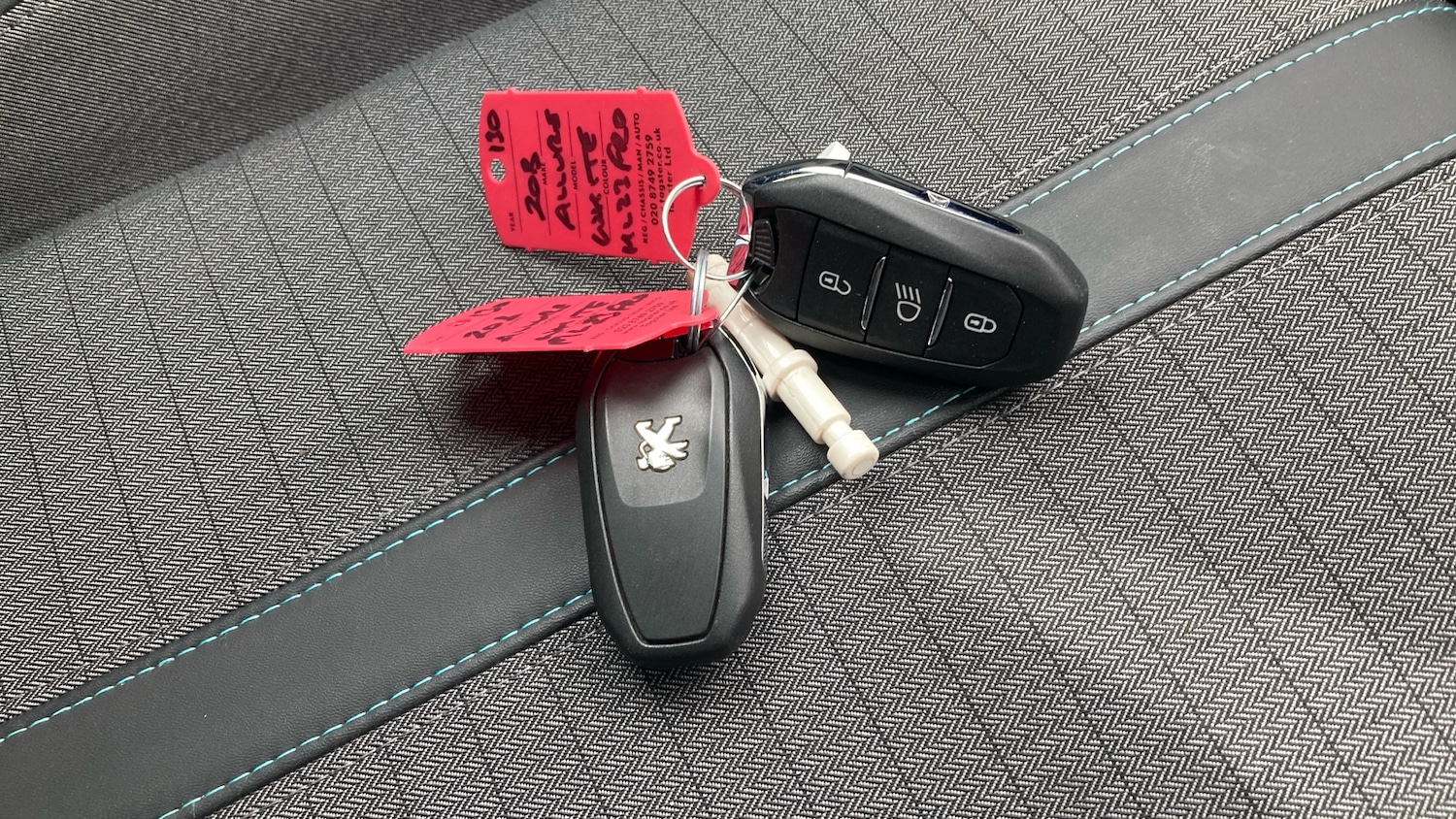 Used Peugeot 208 2023 for sale - 78011557: Photo 19