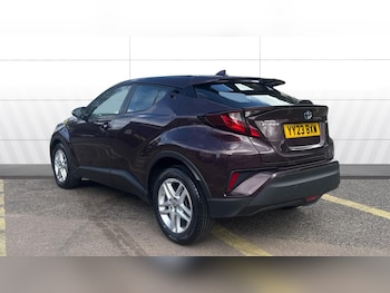 Used Toyota C-HR 2023 for sale - 77965640: Photo