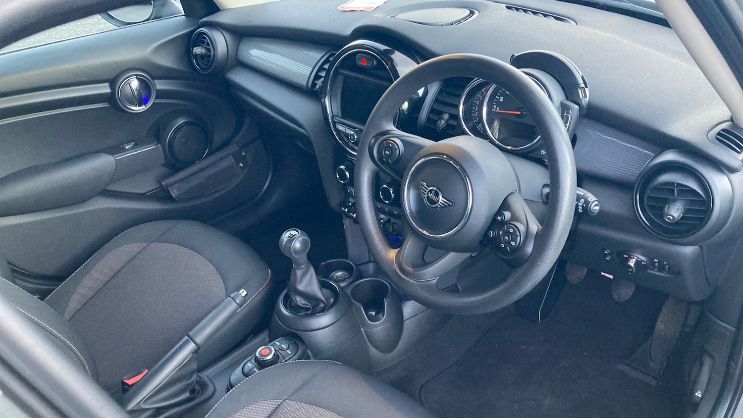 Used MINI Hatch 2019 for sale - 77745346: Photo 11