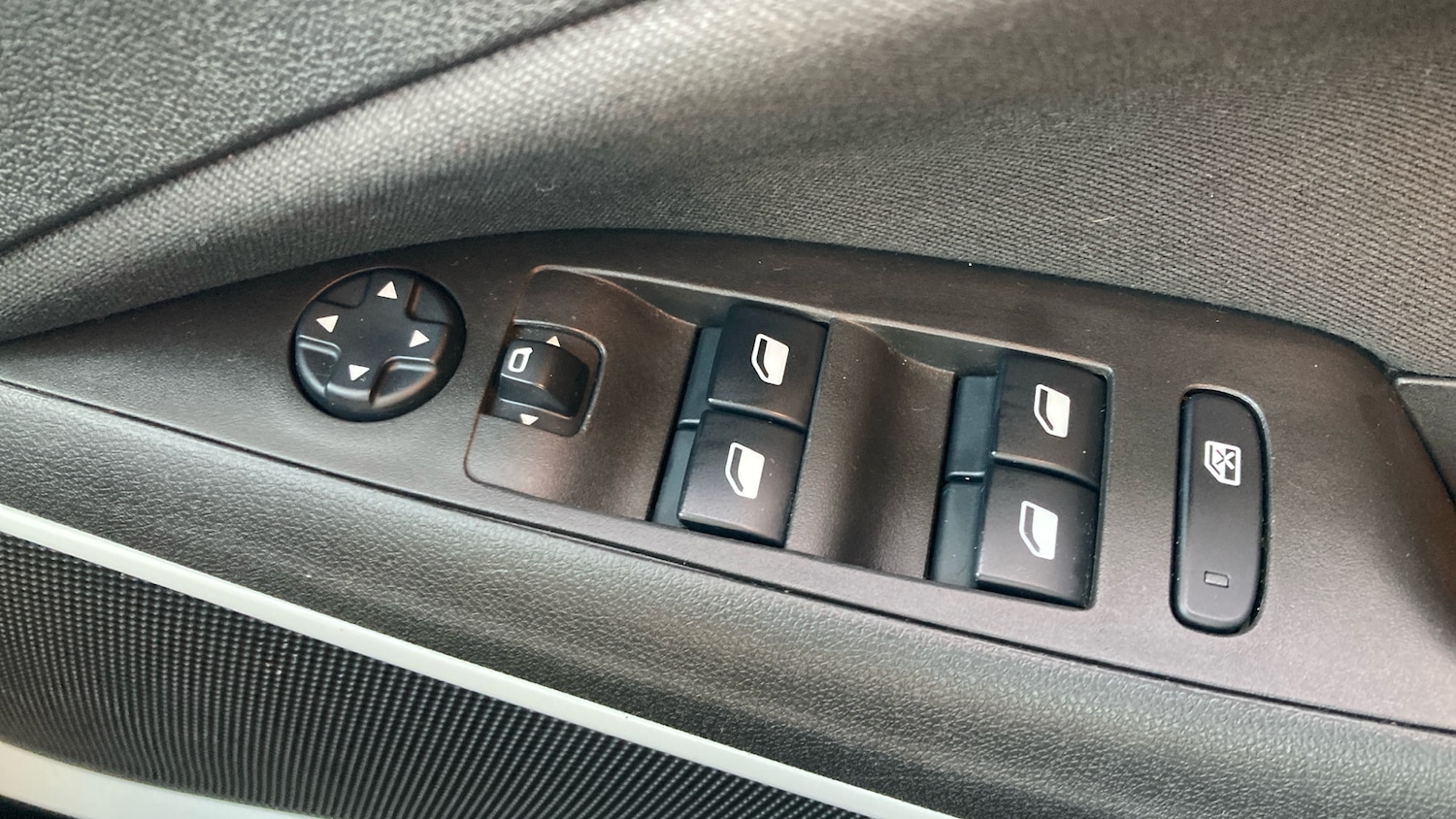 Used Vauxhall Crossland 2021 for sale - 76605460: Photo 42