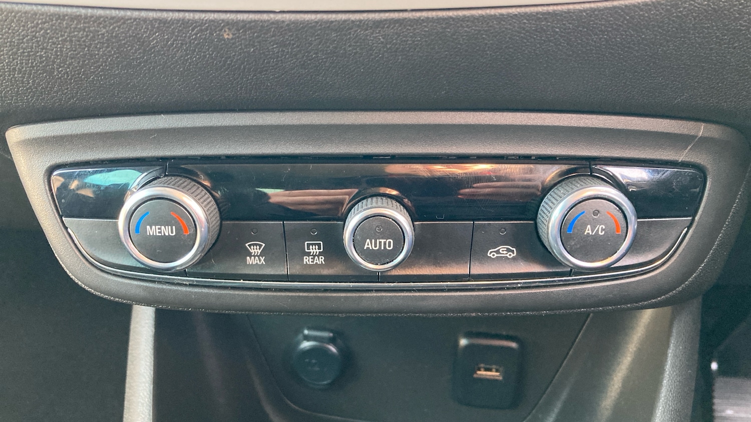 Used Vauxhall Crossland 2021 for sale - 76605460: Photo 43