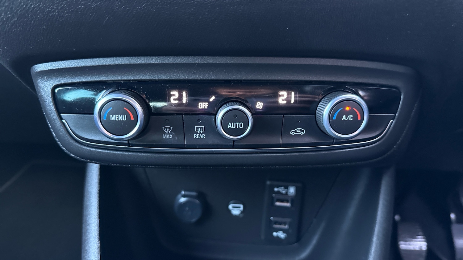 Used Vauxhall Crossland 2023 for sale - 77460178: Photo 23