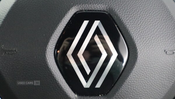 Used Renault Captur 2025 for sale - 76123467: Photo 18