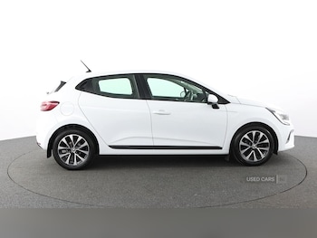 Used Renault Clio 2022 for sale - 77204654: Photo