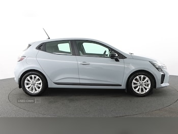 Used Renault Clio 2024 for sale - 78261751: Photo