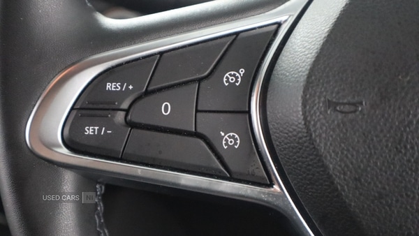 Used Renault Captur 2022 for sale - 76899868: Photo 12