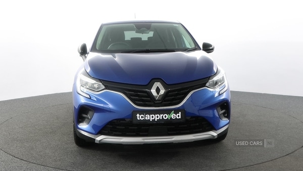 Used Renault Captur 2022 for sale - 76899868: Photo 2