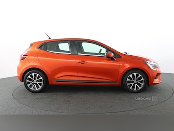 Used Renault Clio 2022 for sale - 76021430: Photo