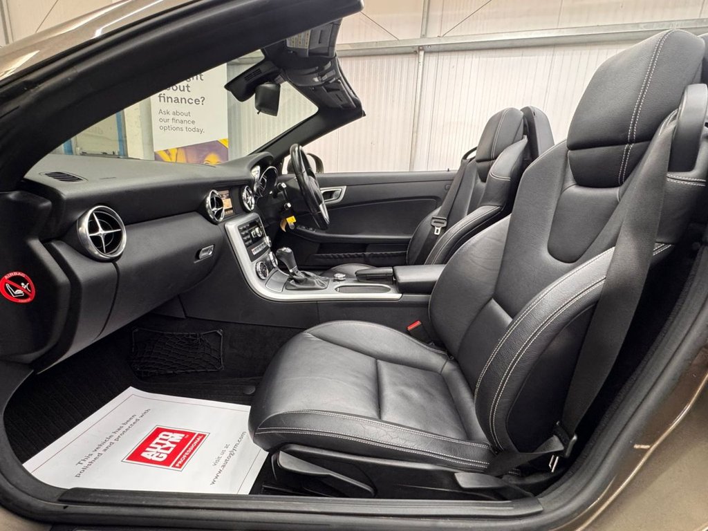 Used Mercedes-Benz SLK 2012 for sale - 77436543: Photo 24