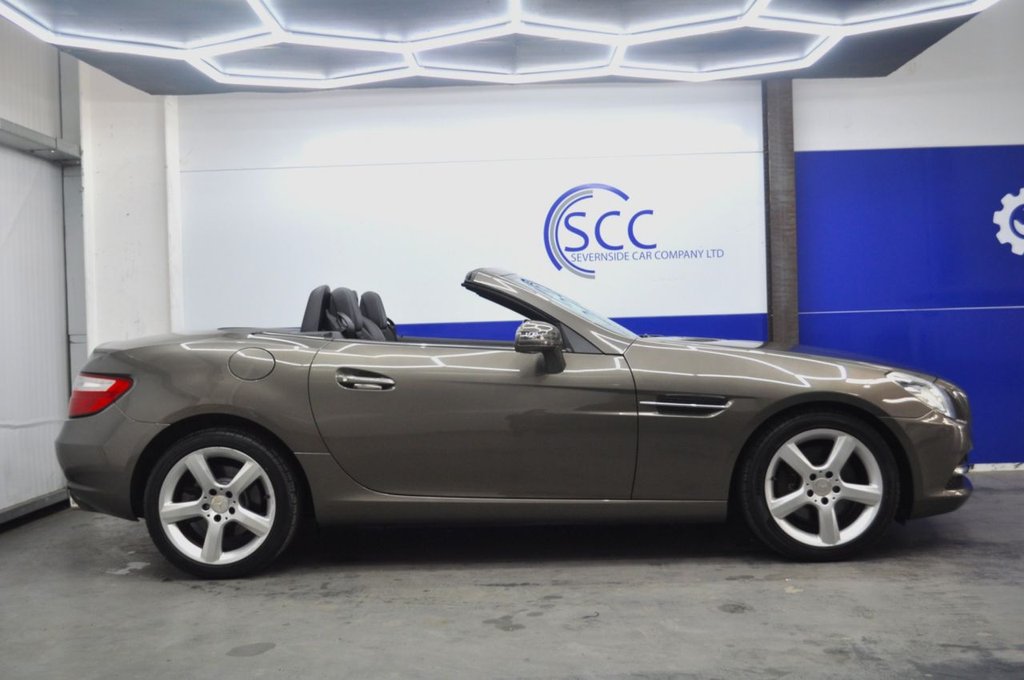 Used Mercedes-Benz SLK 2012 for sale - 77436543: Photo 3
