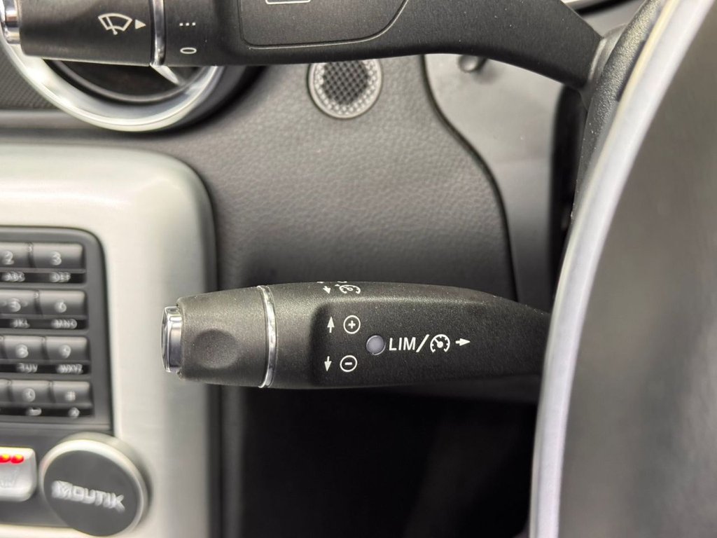 Used Mercedes-Benz SLK 2012 for sale - 77436543: Photo 38