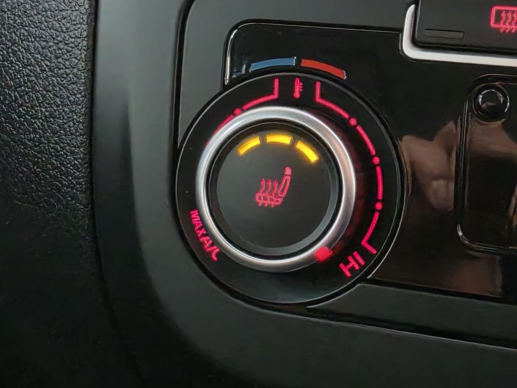 Used Volkswagen Golf Plus 2013 for sale - 76642108: Photo 31