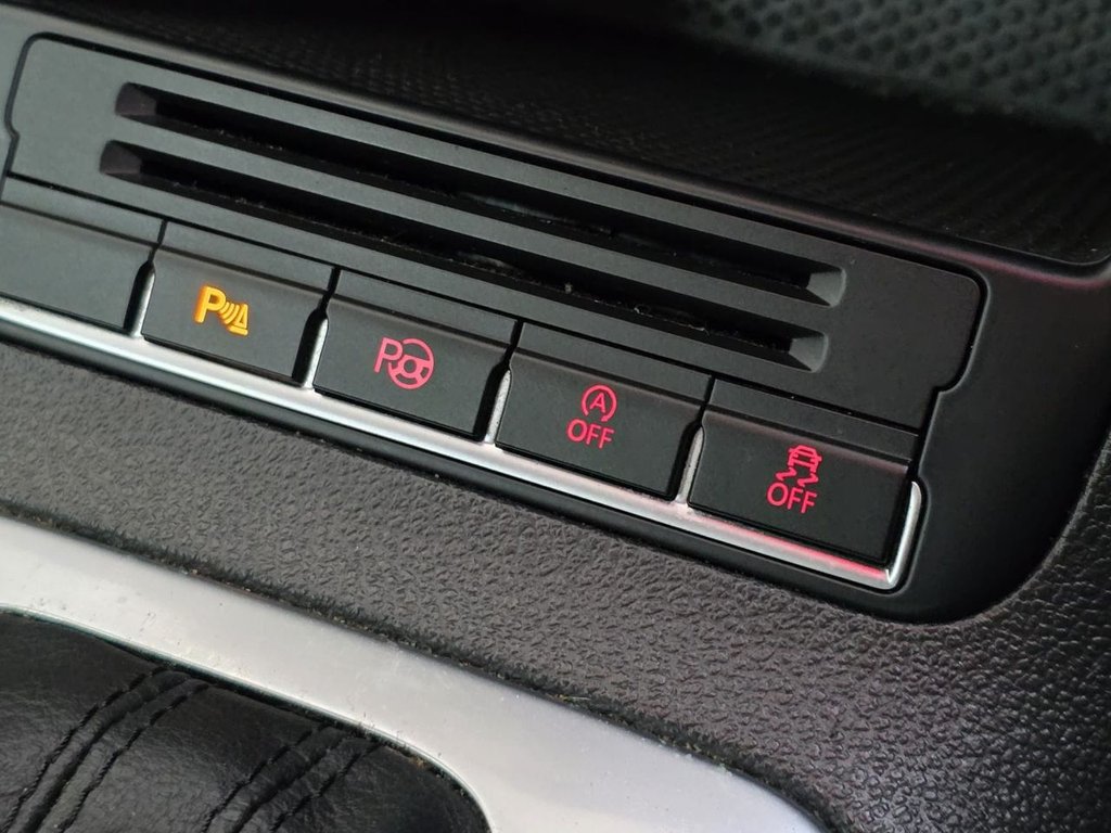 Used Volkswagen Golf Plus 2013 for sale - 76642108: Photo 40