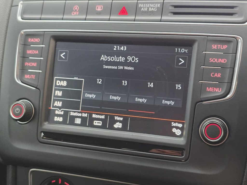 Used Volkswagen Polo 2016 for sale - 76820508: Photo 30