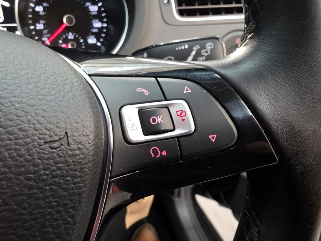 Used Volkswagen Polo 2016 for sale - 76820508: Photo 37