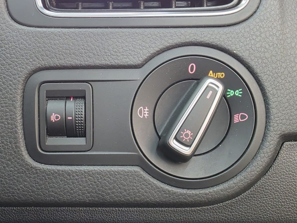 Used Volkswagen Polo 2016 for sale - 76820508: Photo 38