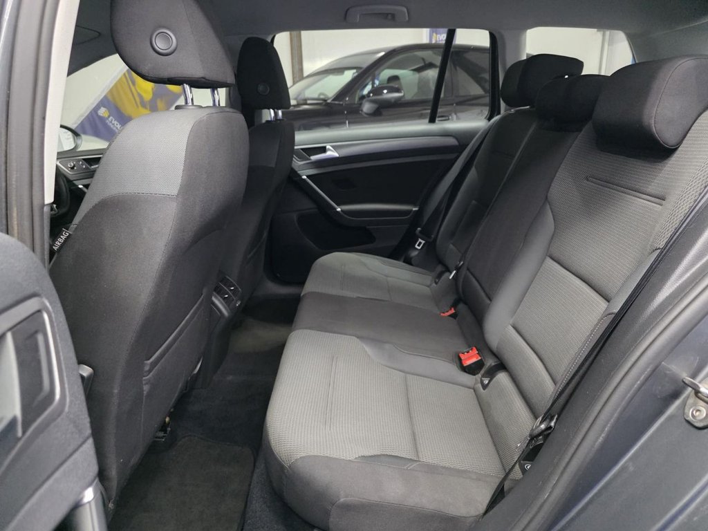 Used Volkswagen Golf 2017 for sale - 76665536: Photo 26