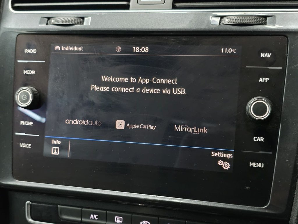 Used Volkswagen Golf 2017 for sale - 76665536: Photo 37