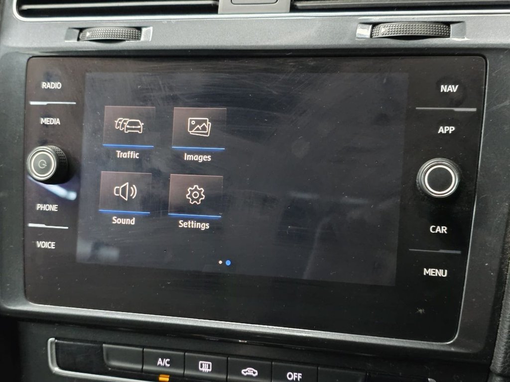 Used Volkswagen Golf 2017 for sale - 76665536: Photo 38