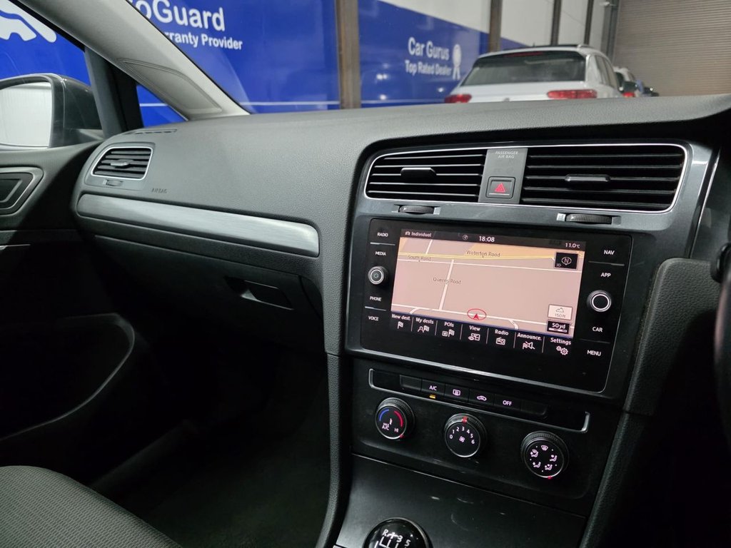 Used Volkswagen Golf 2017 for sale - 76665536: Photo 40