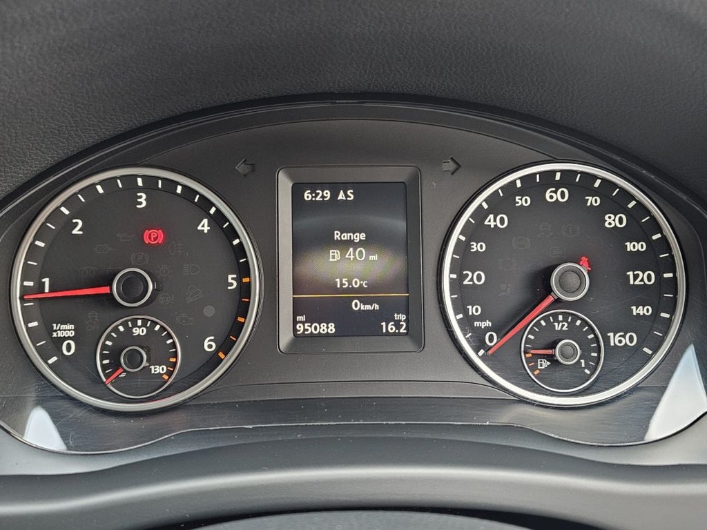 Used Volkswagen Tiguan 2015 for sale - 76229118: Photo 28