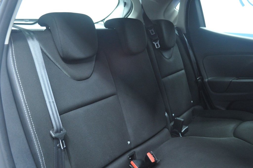 Used Renault Clio 2016 for sale - 77205522: Photo 16