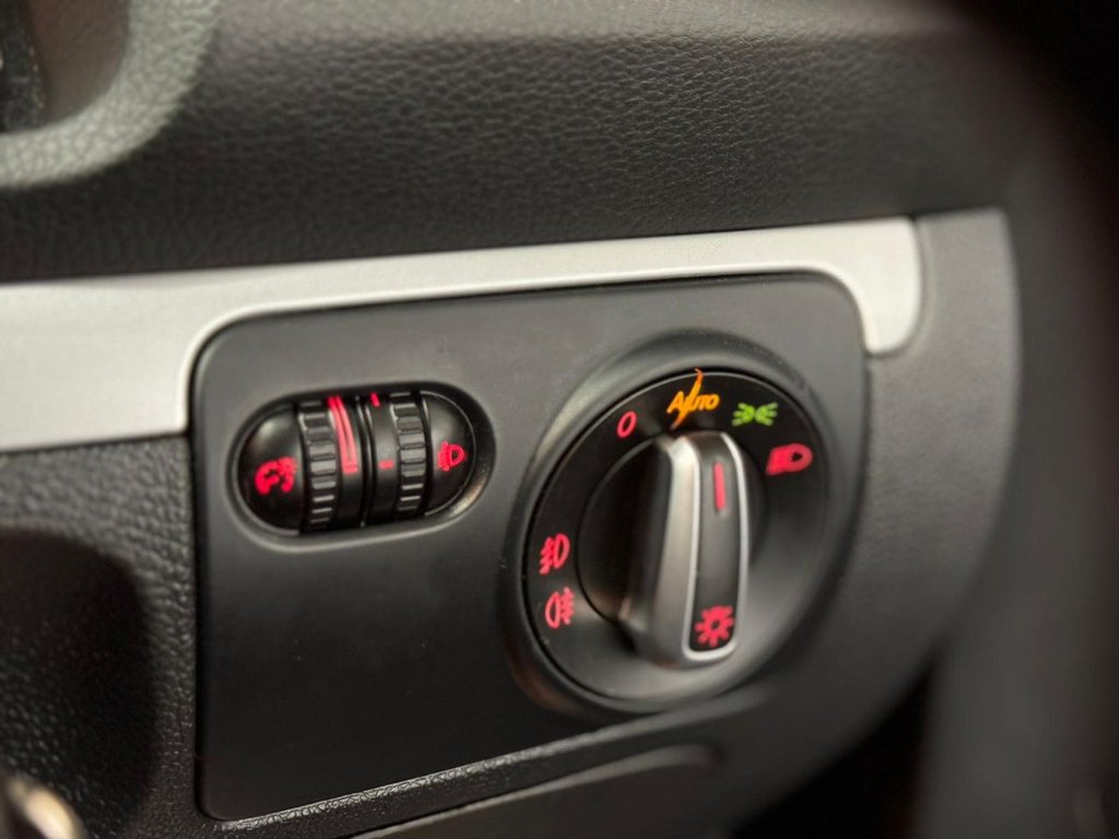 Used Volkswagen Scirocco 2012 for sale - 77080546: Photo 33