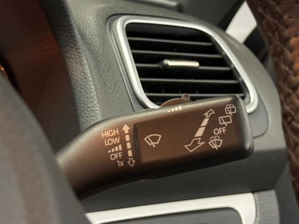 Used Volkswagen Scirocco 2012 for sale - 77080546: Photo 35