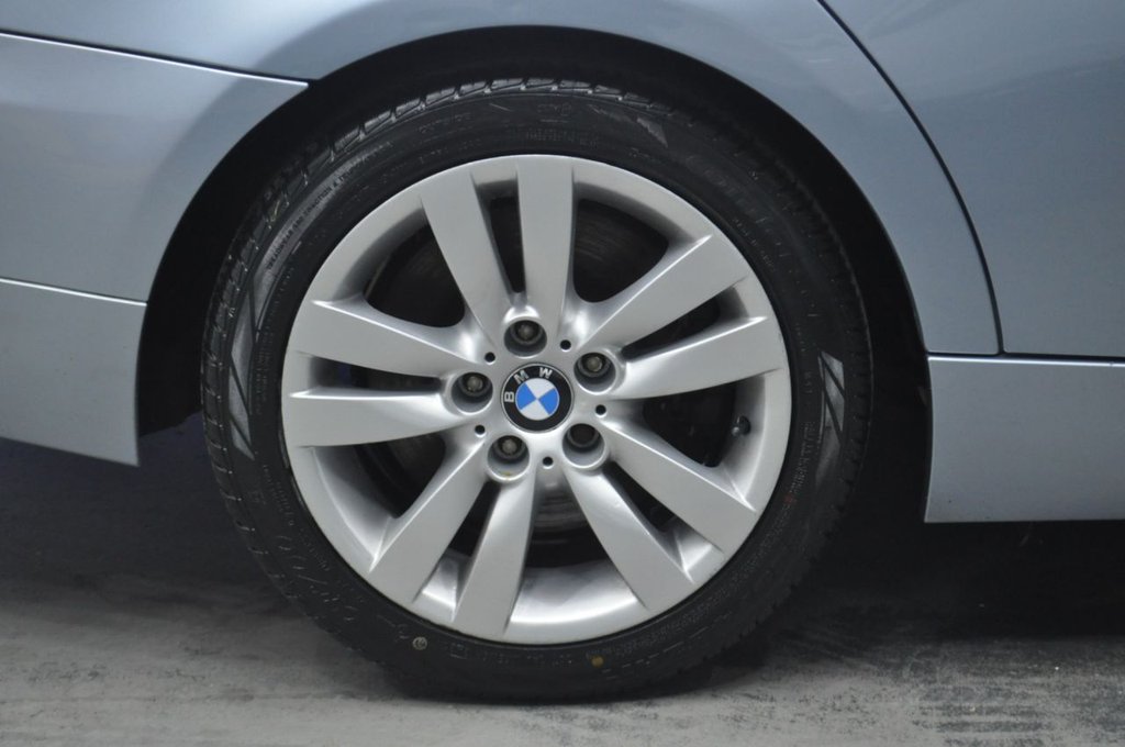 Used BMW 3 Series 2009 for sale - 77557637: Photo 11