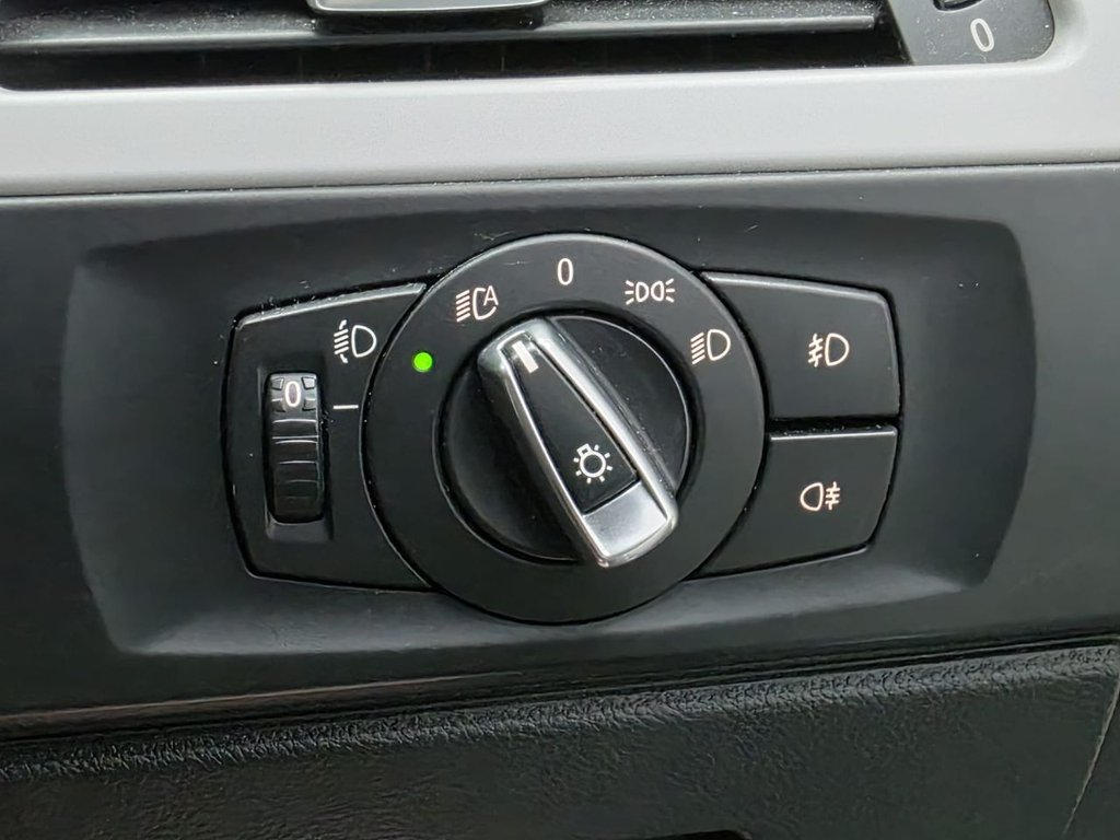 Used BMW 3 Series 2009 for sale - 77557637: Photo 23