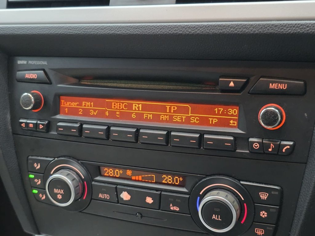 Used BMW 3 Series 2009 for sale - 77557637: Photo 31