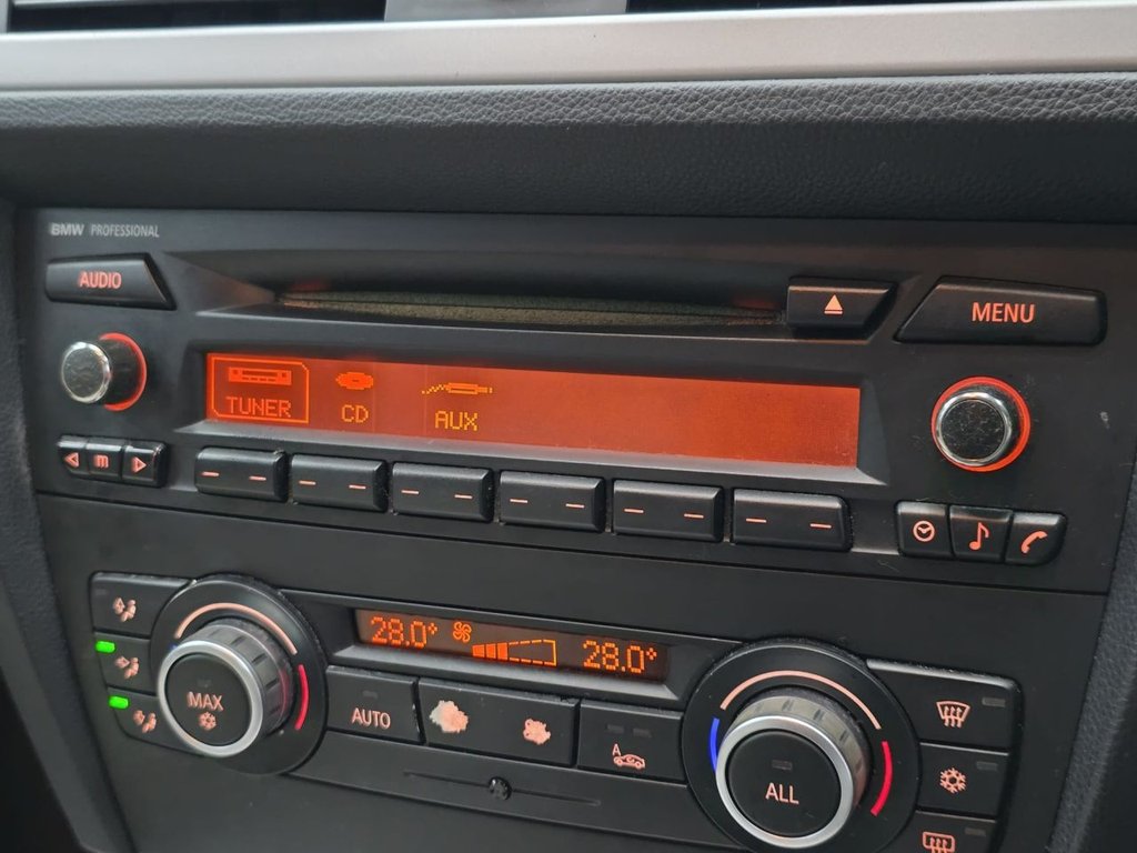 Used BMW 3 Series 2009 for sale - 77557637: Photo 35